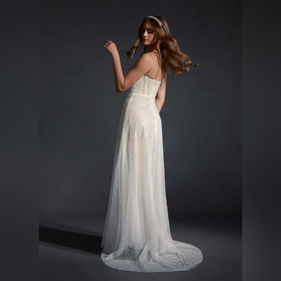 Azazie Cream Sleeveless Sweetheart Wedding Gown - Picture 2 of 7